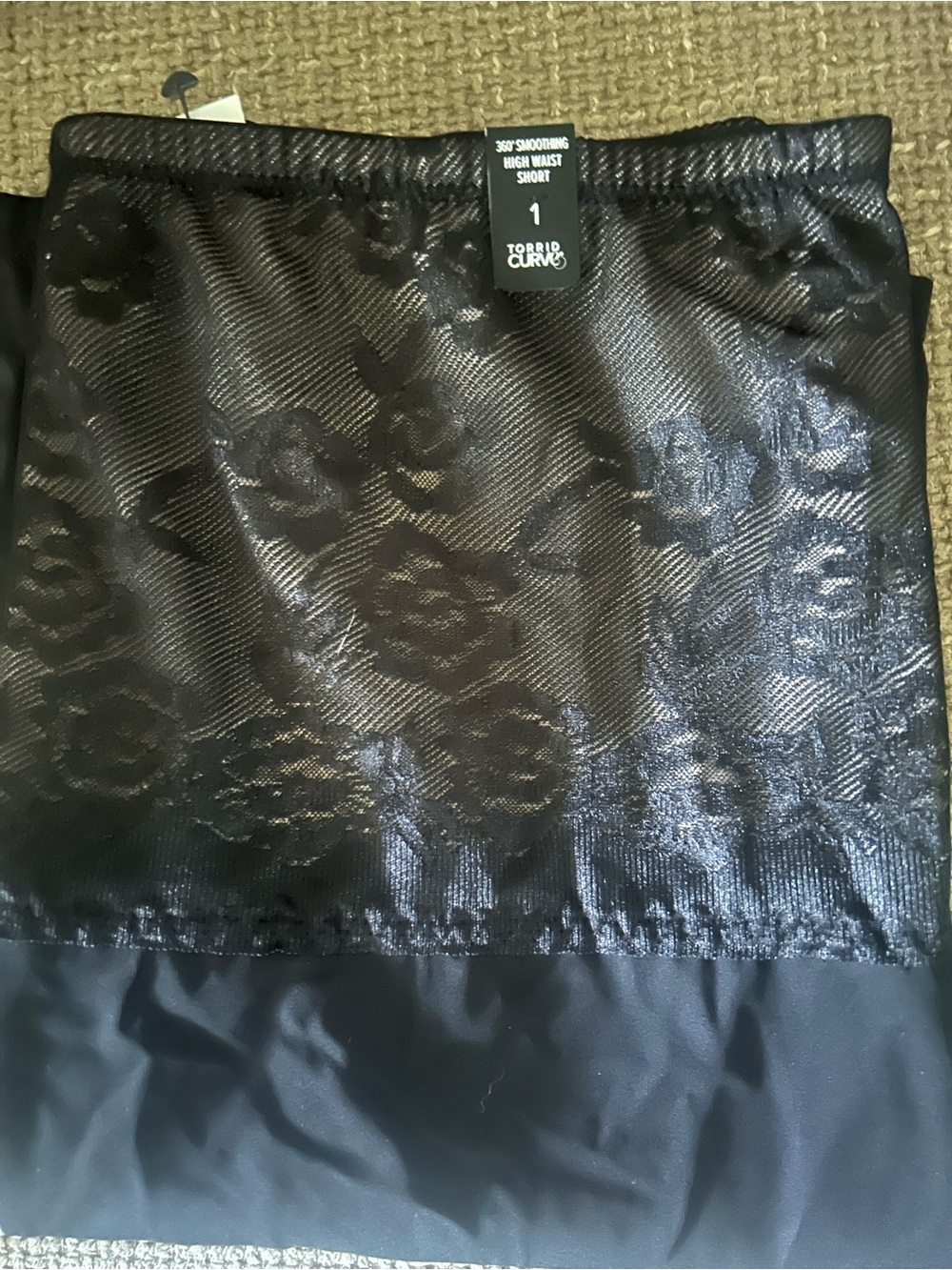 High-Waist Black Lace Shaping Shorts - Picture 3 of 4